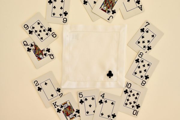 Servilleta de cóctel con motivo de cartas