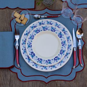 Servilleta lino con ondas acabado en pico