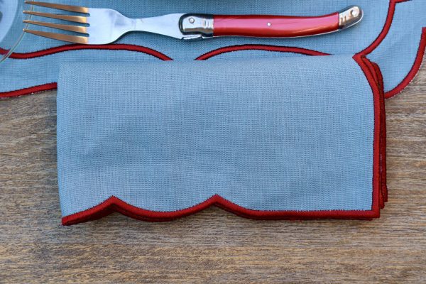 Servilleta lino con ondas acabado en pico