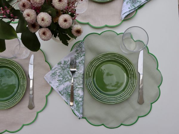 Mantel individual reversible verde y rosa